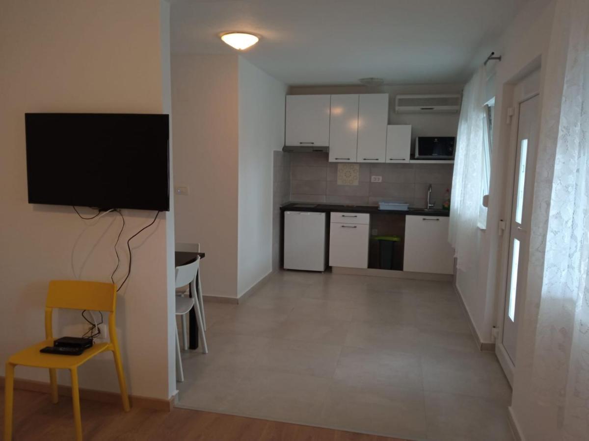 Apartmani Jure Peric Duće Eksteriør billede
